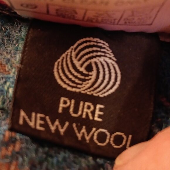 Vintage wool plaid celtic kilt skirt - Picture 5 of 5